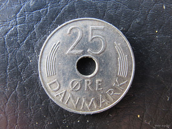 Дания. 25 эре.1977. С 20 копеек. Распродажа коллекции. Смотрите другие лоты.