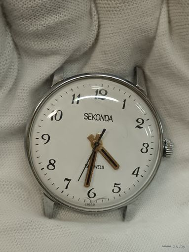 ЧАСЫ НАРУЧНЫЕ СССР SECONDA С БРАСЛЕТОМ