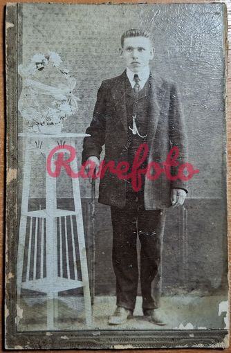 1910-е Кабинет-портрет Молодой человек типажи ретро студийное фото фотограф К. Кукулевич