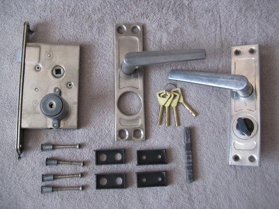 Врезной кнопочный замок советский