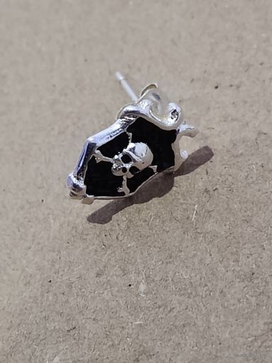 Серьга череп 925