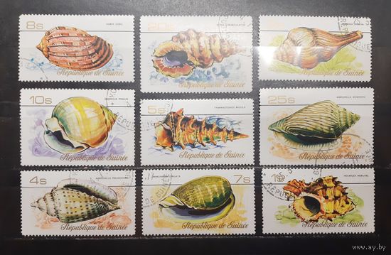 Республика Гвинея. 1977 год. Фауна. Ракушки (1327)