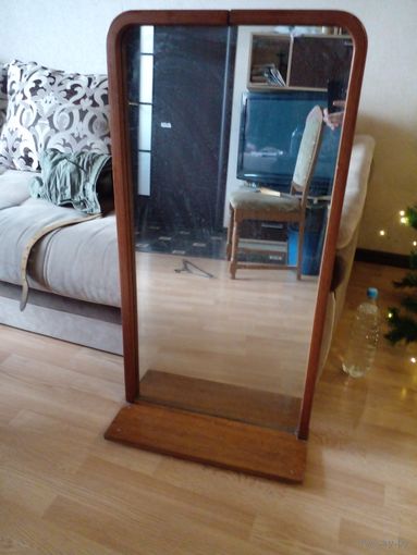 Зеркало старое, дерево, тяжелое 105Х54 см.