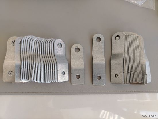 Пластина крепежная для навесного шкафчика