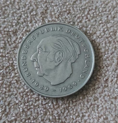 Германия 2 марки, 1970 D Теодор Хойс