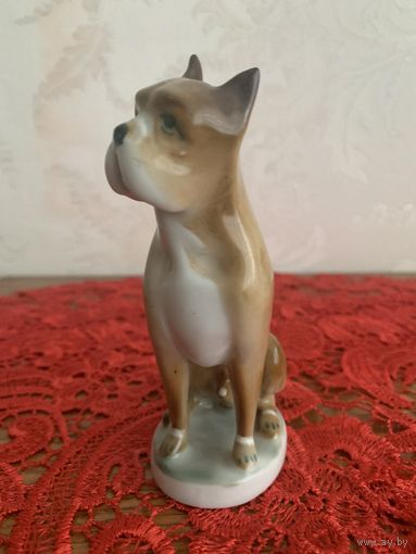 Фарфоровая статуэтка боксера Zsolnay Pecs, расписанная вручную