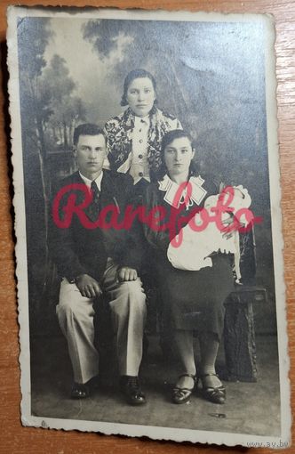 1920-е Открыточный формат семья ретро типажи студийное фото