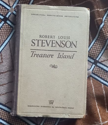 Книга Treasure Island 1948 г.на английском языке