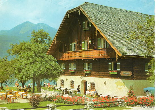 Открытка, ХХ в. Европа. Чистая.