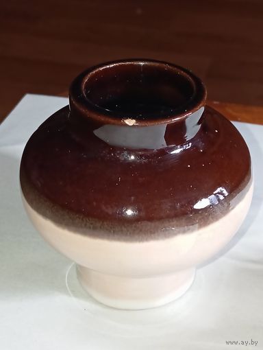 Винтажный керамический кувшинчик , изготовленный в 1970-х годах в Латвийской ССР (Рига).