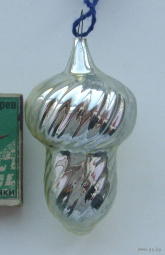 Ёлочная игрушка. Л-39.