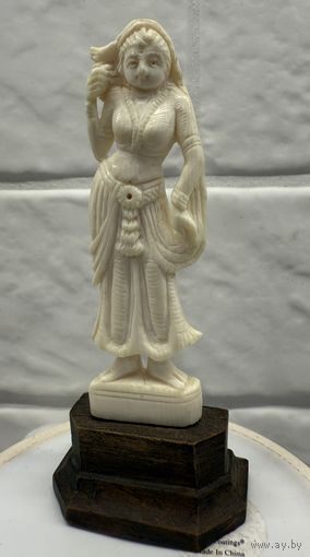 Фигурка из БИВНЯ МАМОНТА. 3  Распродажа коллекции!!!