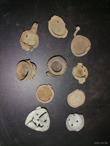 10 старых курительных крышечек