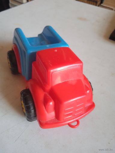 Машинка грузовик пласт 13 см