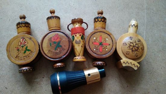 Флакончики деревянные из под болгарских духов, масел, времен ссср