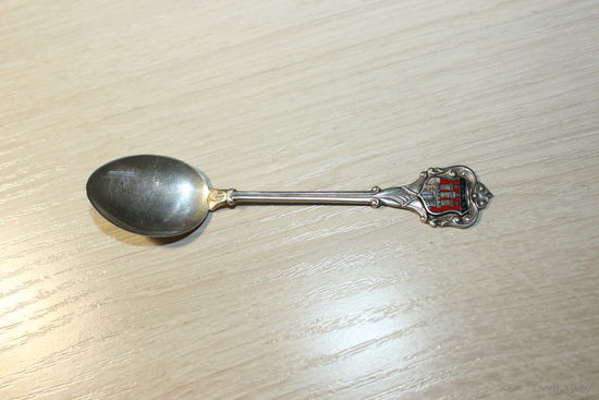 Коллекционная, кофейная ложечка, длина 10.5 см., клеймо.
