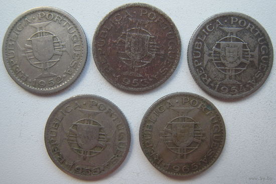Мозамбик 2,5 эскудо 1952, 1953, 1954, 1955, 1965 гг. Цена за 1 шт.