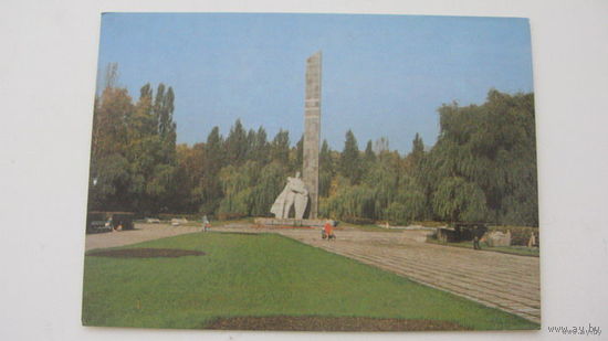Памятник  1982  г. Полтава мемориал Солдатской Славы