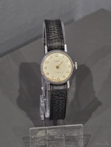 Механические часы Zaria