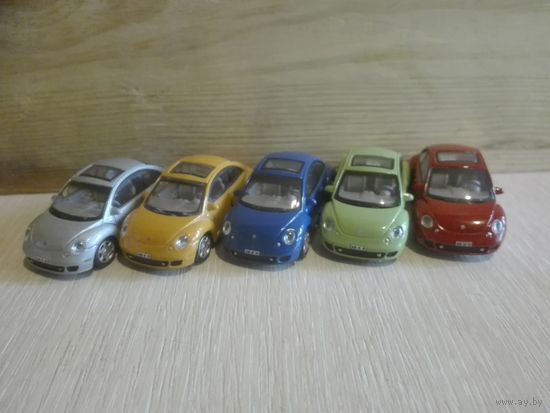 V.W.NEW BEETLE.Cararama. 1/72.