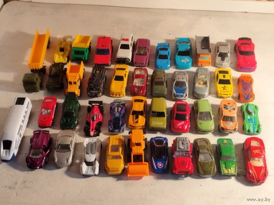 Коллекция автомобилей. Одним лотом.