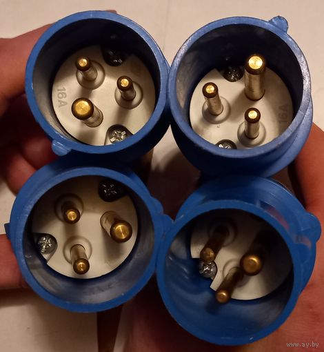 Вилка электрическая.16 А.220V.б/у