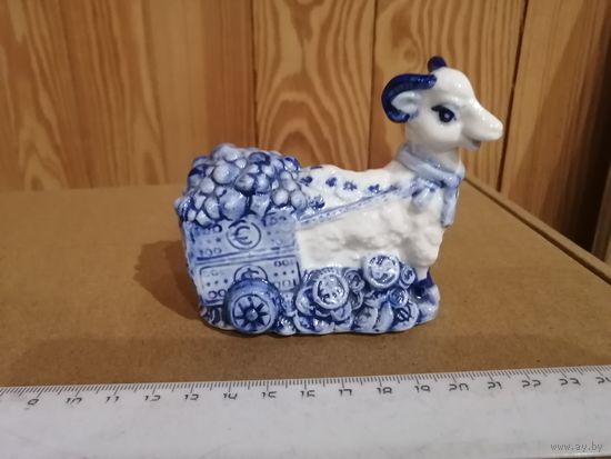Овечка копилка.