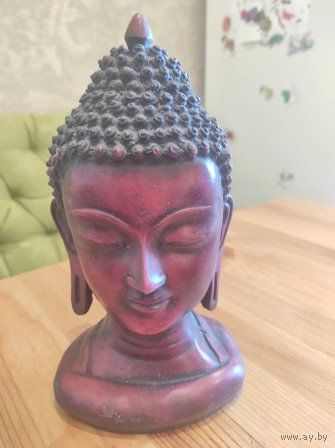 Статуэтка из Египта, хорошее состояние. Высота 23 см, 12 см ширина по низу. По качеству пластик.