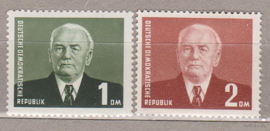 Известные люди Личности Президент Вильгельм Пик ГДР 1953 год лот 14 (8) ПОЛНАЯ СЕРИЯ ЧИСТАЯ менее 25 % от каталога по курсу 3 р