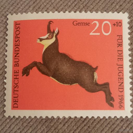 ФРГ 1966. Дикий козел. Марка из серии