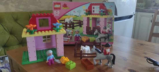 Конструктор Lego Duplo 10500 на 2-5 лет. Хорошее состояние. Практически полный комплект. Цена 55,00 Один красный кубик заменен на аналог лего, подходящий по размеру. Вилы заменены на лопату. Нет одног