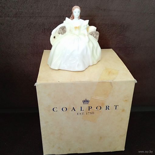 Статуэтка  фарфоровая Софи, коллекция Minuettes, Coalport, Англия