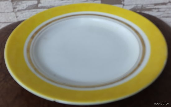 Тарелка Полтавский фарфоровый завод (Полтава). 1965-1991 гг