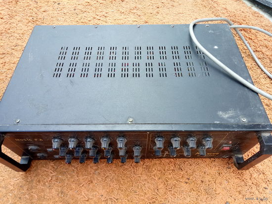 Микшер усилитель MAXCUE DM-2020BF