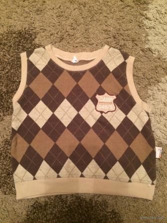 Хлопковая польская жилетка на красавчика 98 см рост. Длина 34 см, ПОгруди 32 см. Б/у.