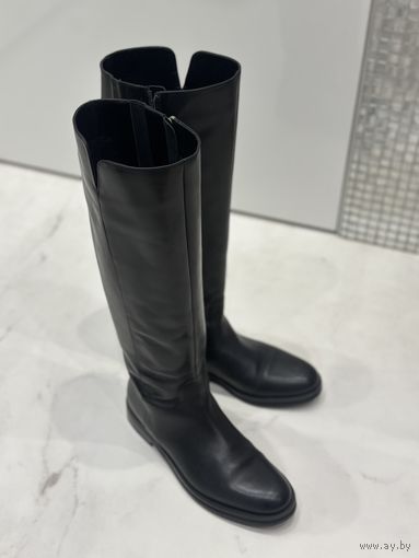 Сапоги трубы жокейские 38 р Кожа натуральная как новые!  Шикарные  высококачественные сапоги! Обалденно смотрятся! Самая актуальная современная модель и при этом классика, которая будет актуальна мног