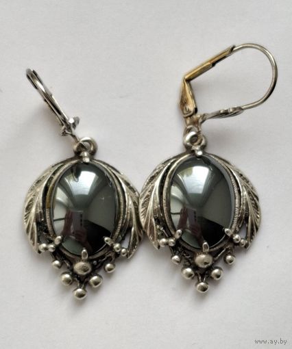 Крупные серьги с камнем. 70-е годы. Мельхиор