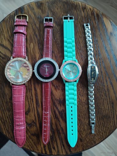 Женские часы рабочие