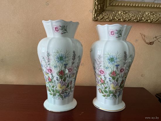 Ваза парная  Васильки Анютины глазки Набор в спальню Aynsley Англия 60-е цена за 2 шт