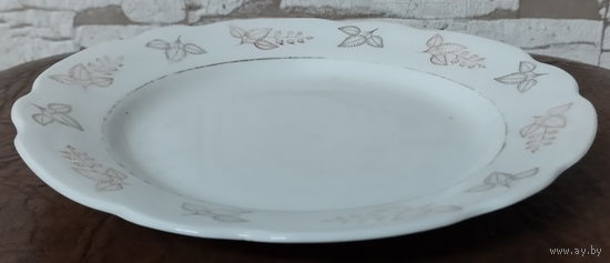 Тарелка. Коростеньский фарфоровый завод (Коростень), 1960-1991 гг.