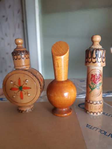 Флаконы от болгарского парфюма Роза. Времен СССР. Цена за три.