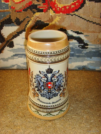 Пивная кружка . Австрия . Герб