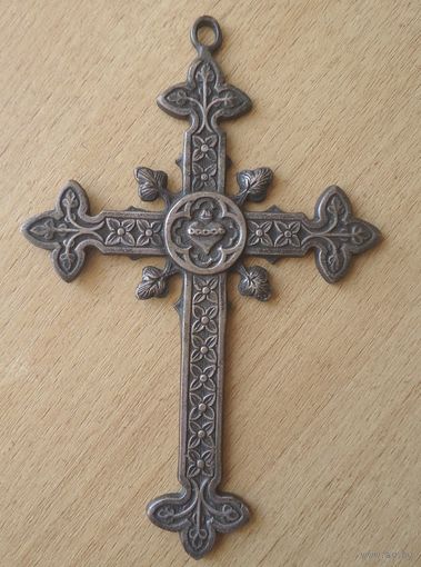 Крест католический