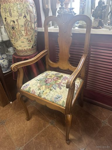 Старинное Кресло гобелен