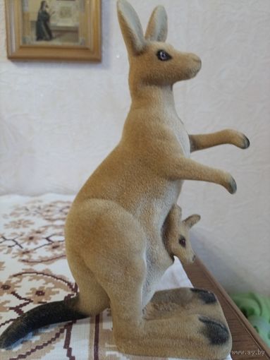 Статуэтка Кенгуру с кингуренком