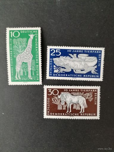 ГДР 1965 Полная серия марок "10 лет "Тир парку" в Берлине" (чистые**) Mi.1093-1095 каталог 3.00 евро