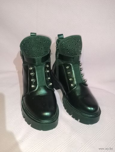 Ботинки р.38