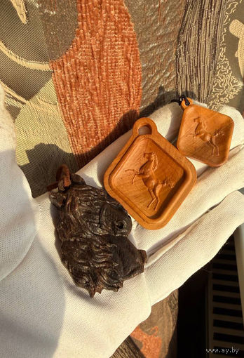 Подвеска, кулон из ценной породы дерева Лошадь, конь Сувель березы, Палисандр Кингвуд Цена разная