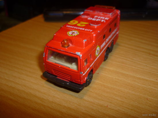 Модель пожарной машинки Mitsubishi. Старый Китай.