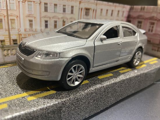 Skoda Octavia ( ТехноПарк)